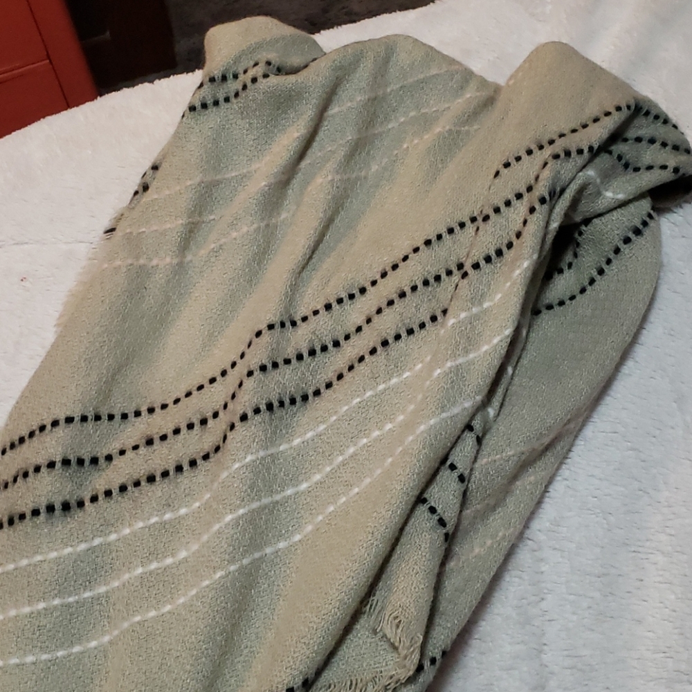 Lake shore drive scarf